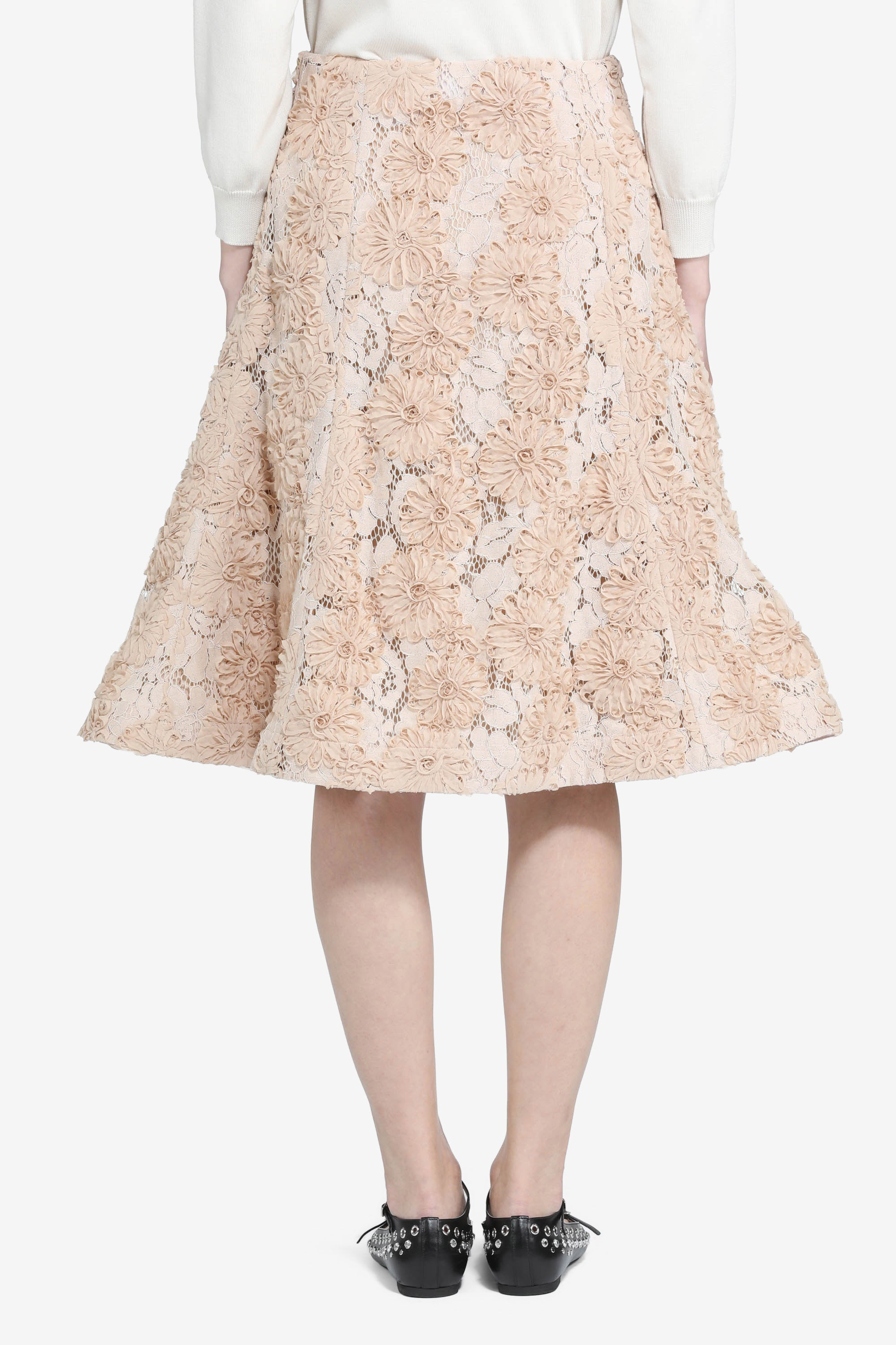 Knee-length lace skirt