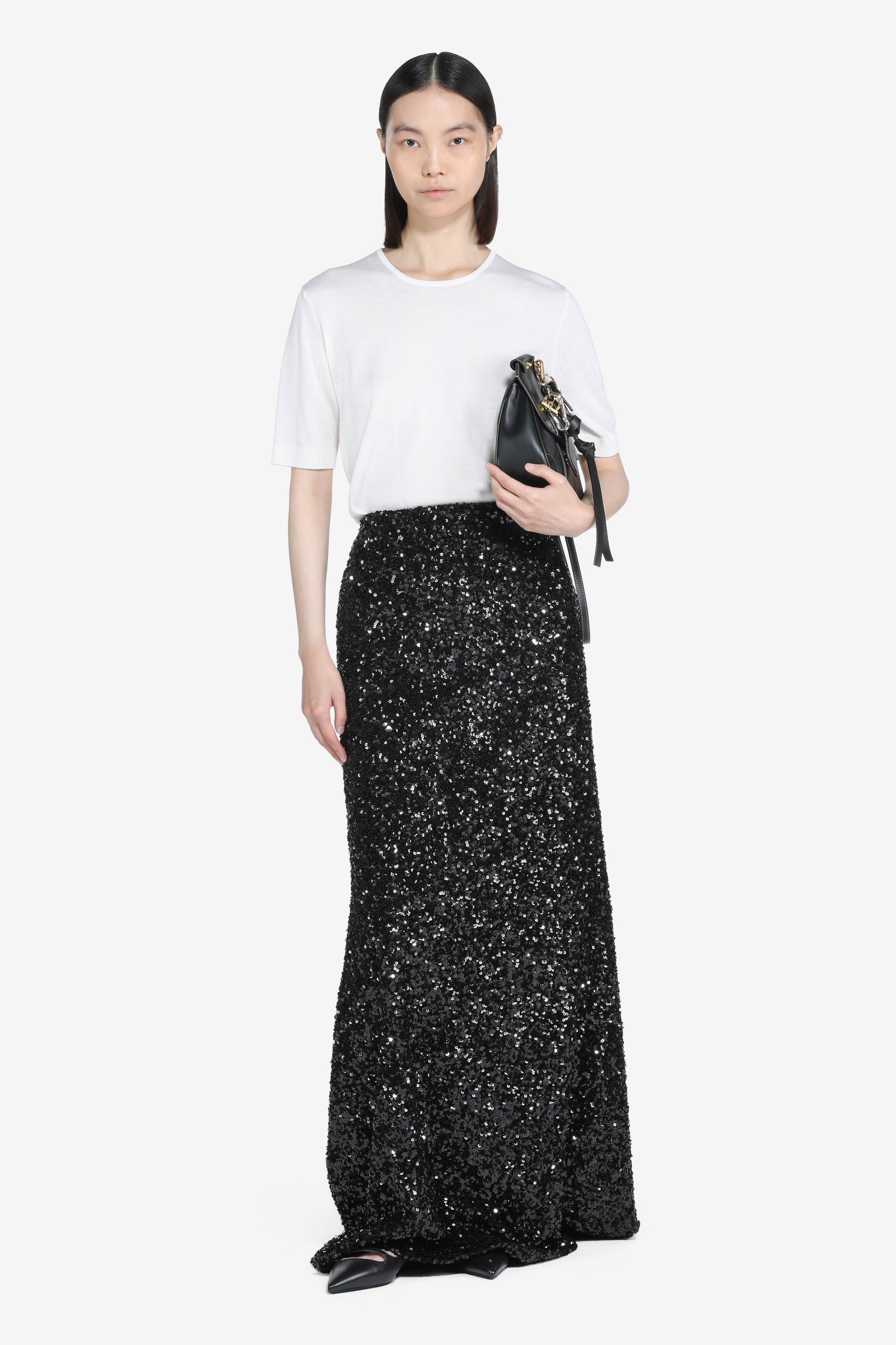 Long skirt with sequins