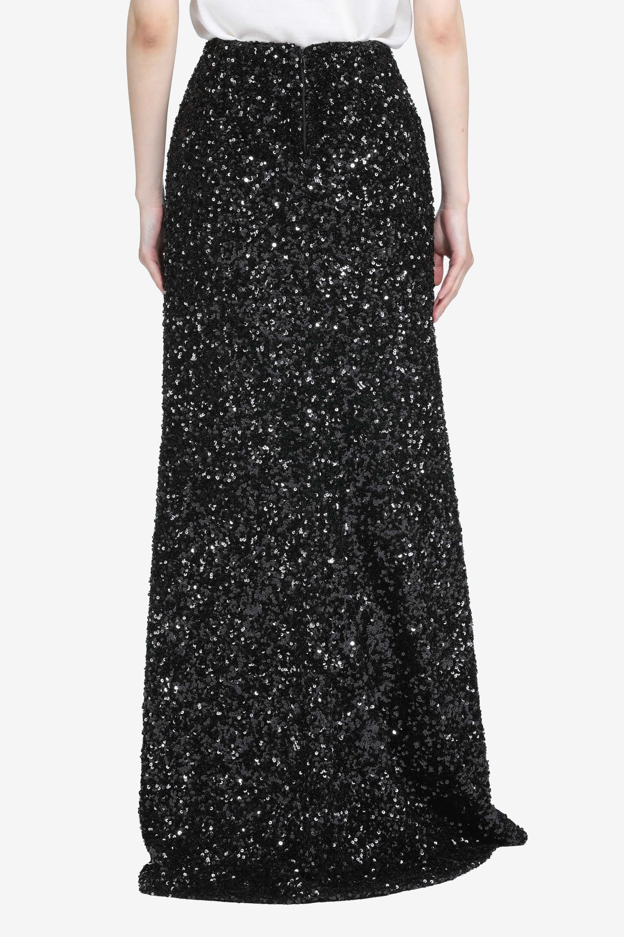 Long skirt with sequins