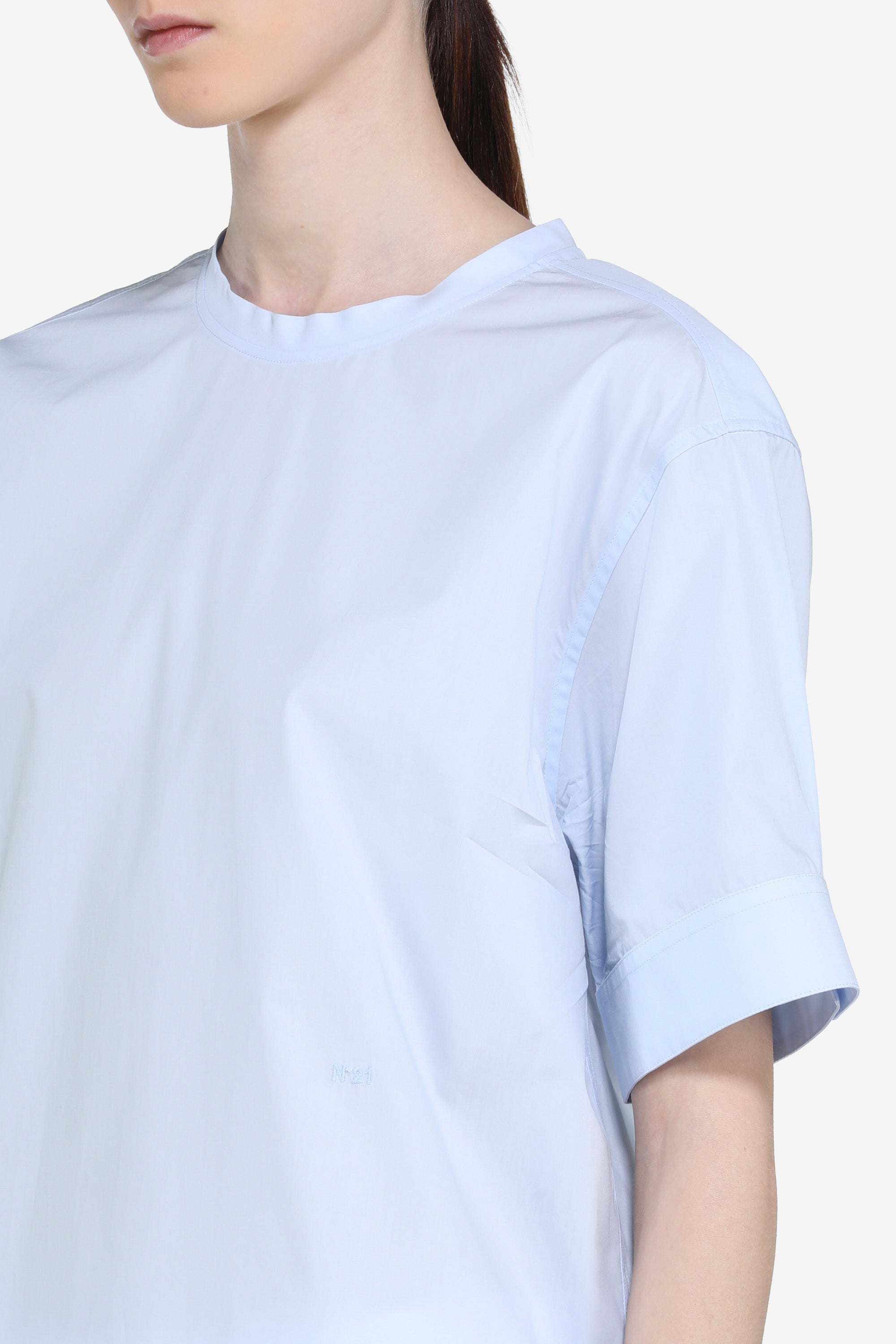 Short-sleeved blouse