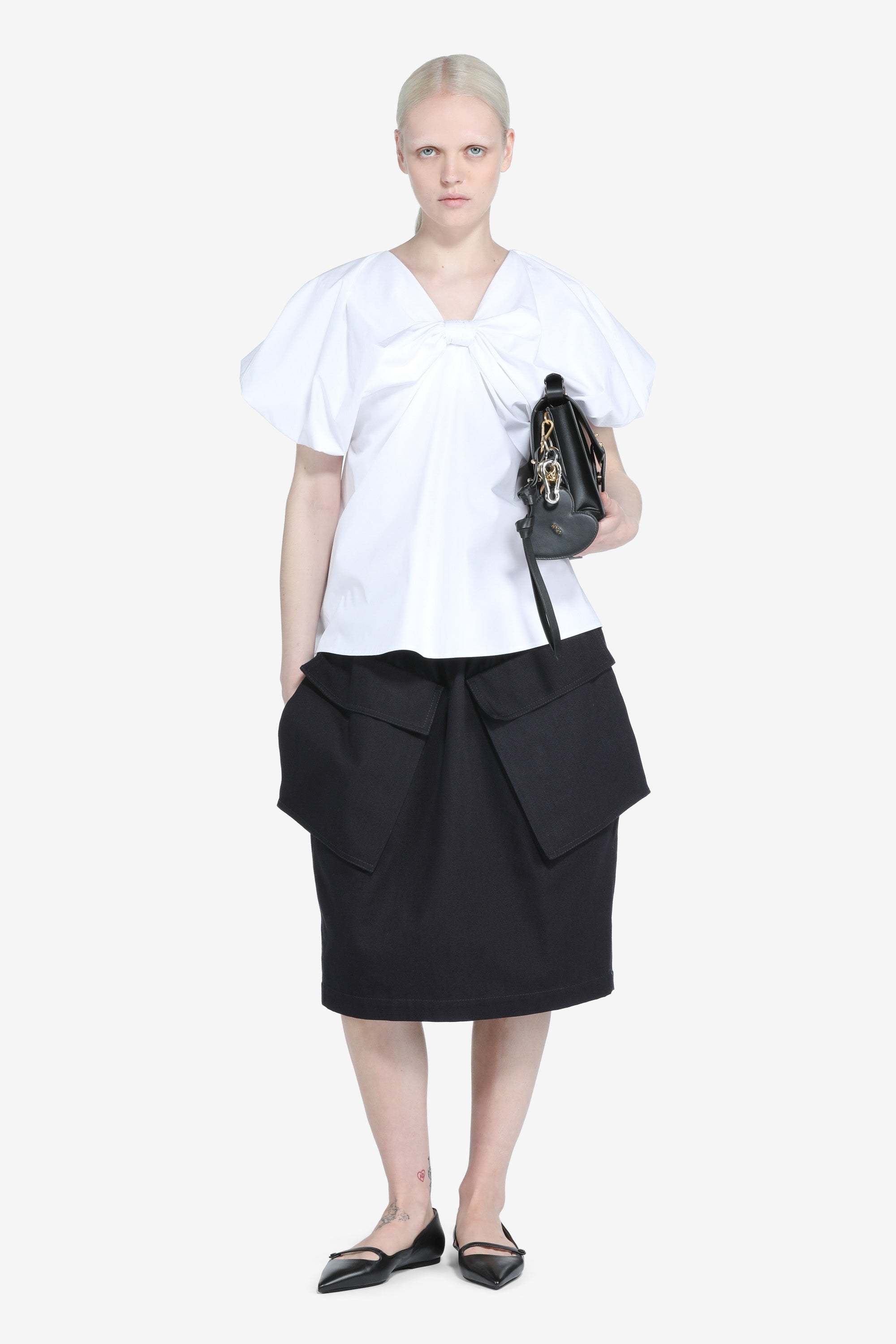 N21 | Blouse with short puff sleeves