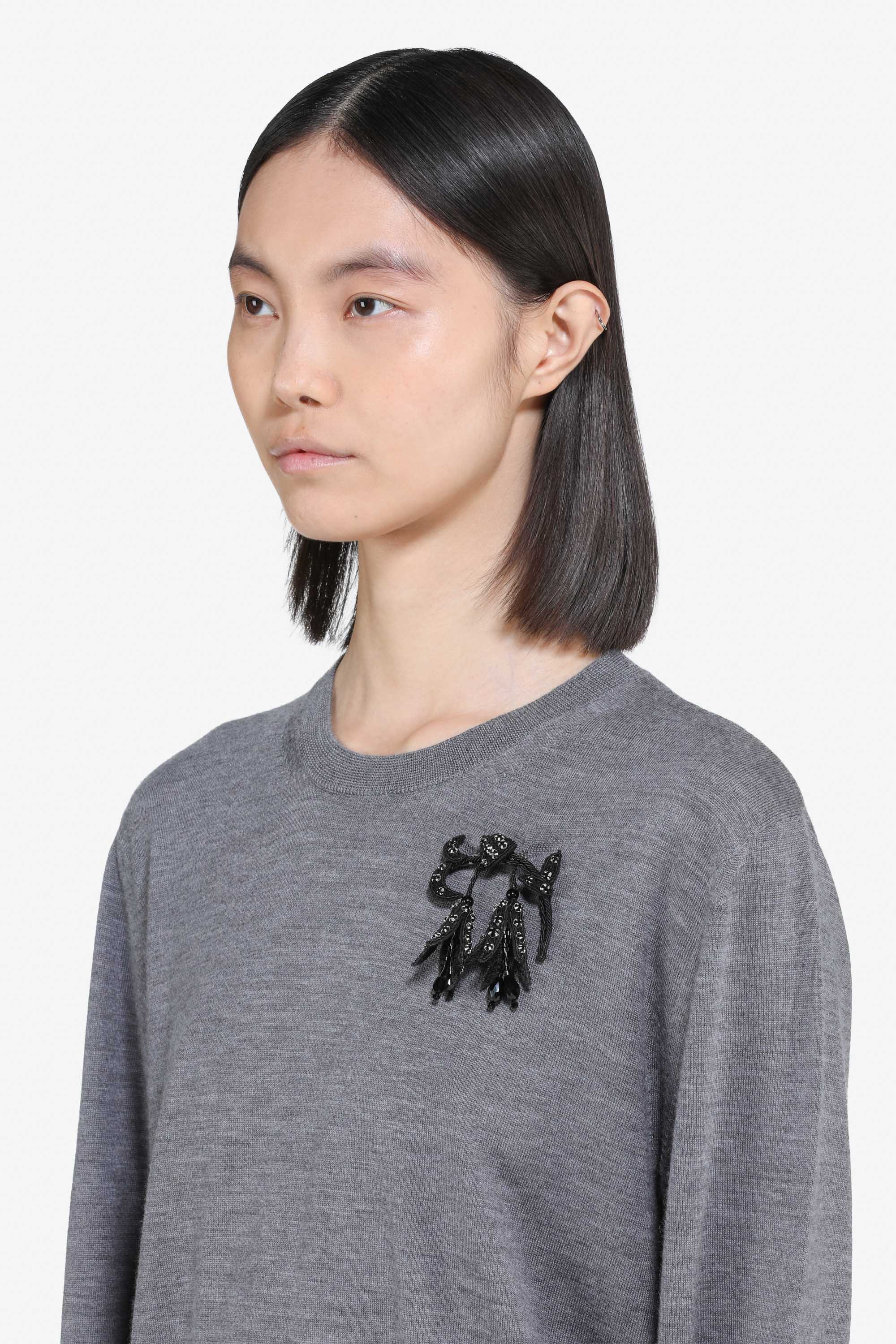 Double flower brooch