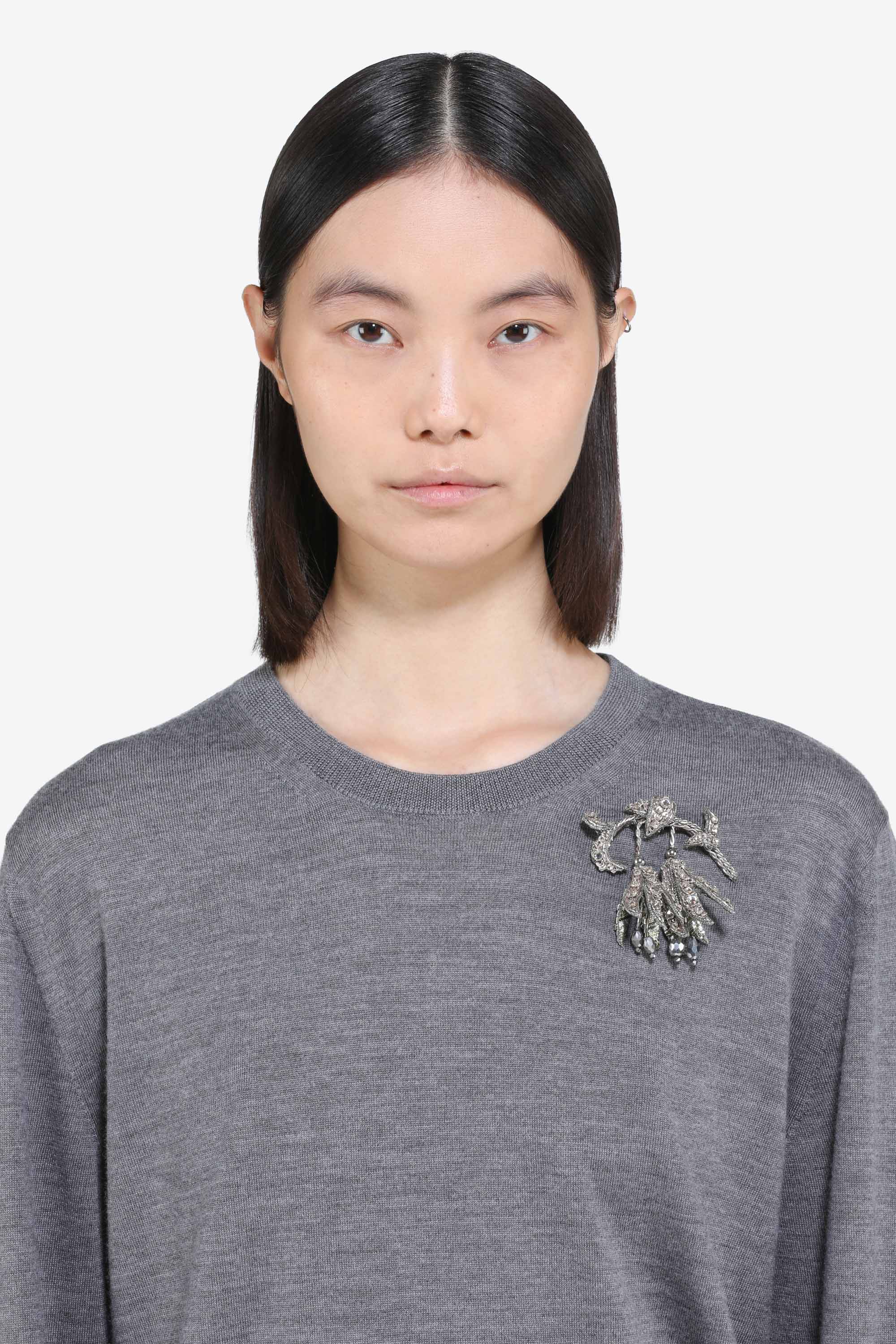 Double flower brooch