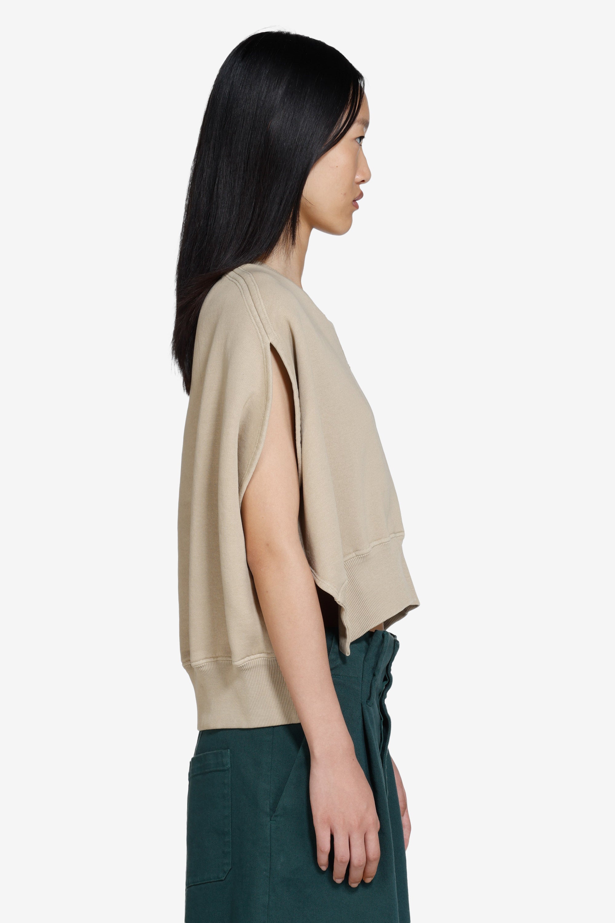 Straight sleeveless sweatshirt