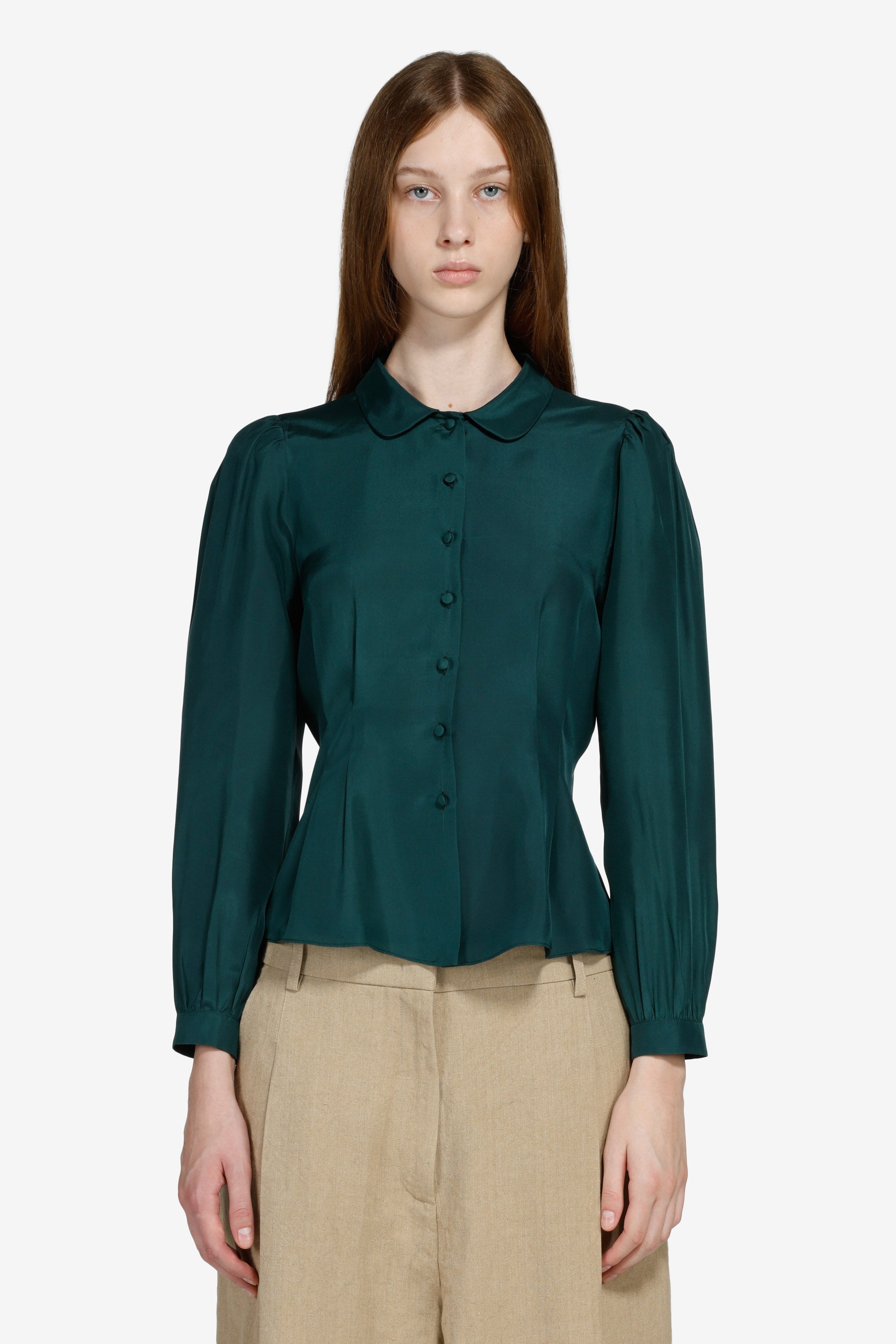 Shirt with puffed sleeves