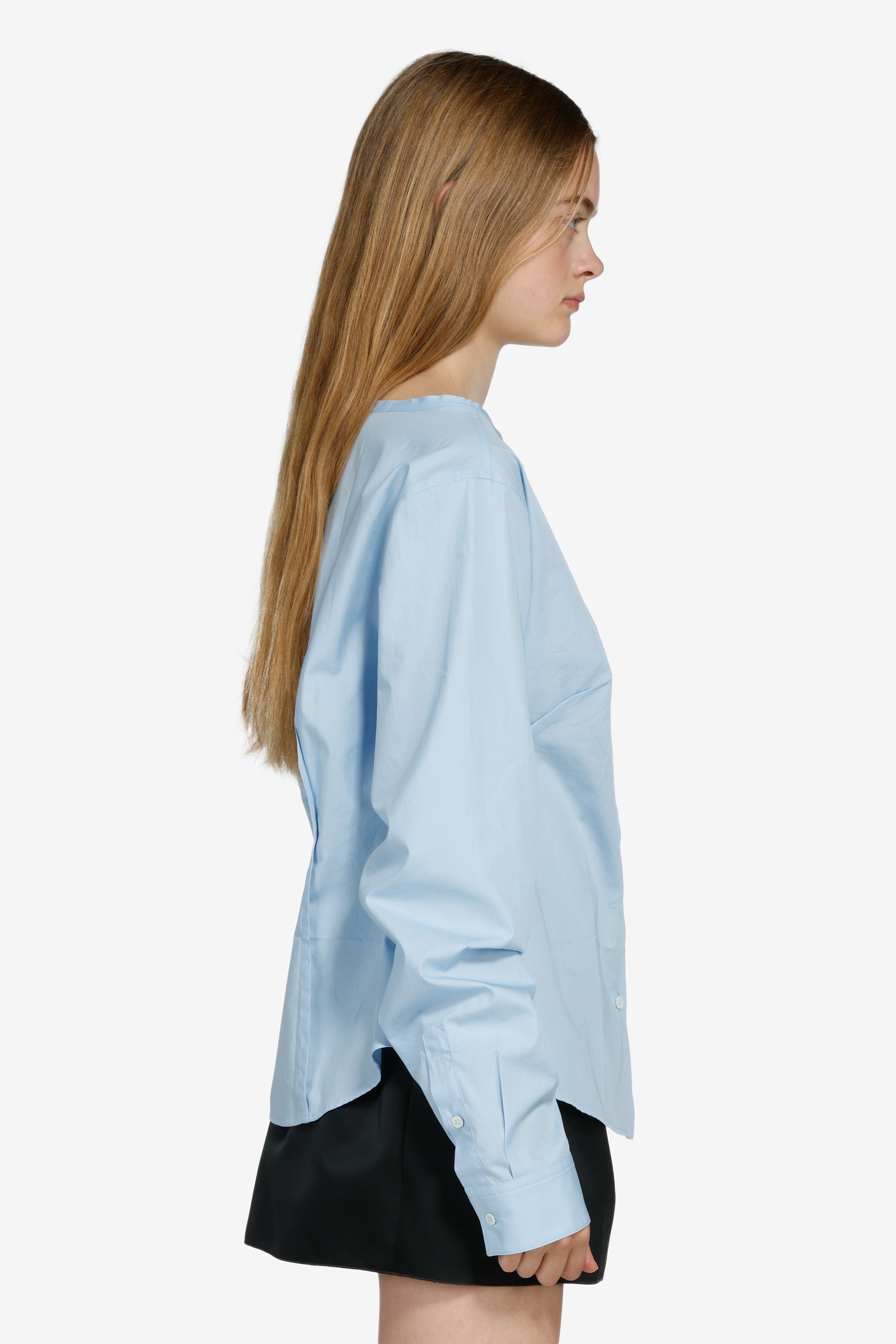 Boat neck shirt