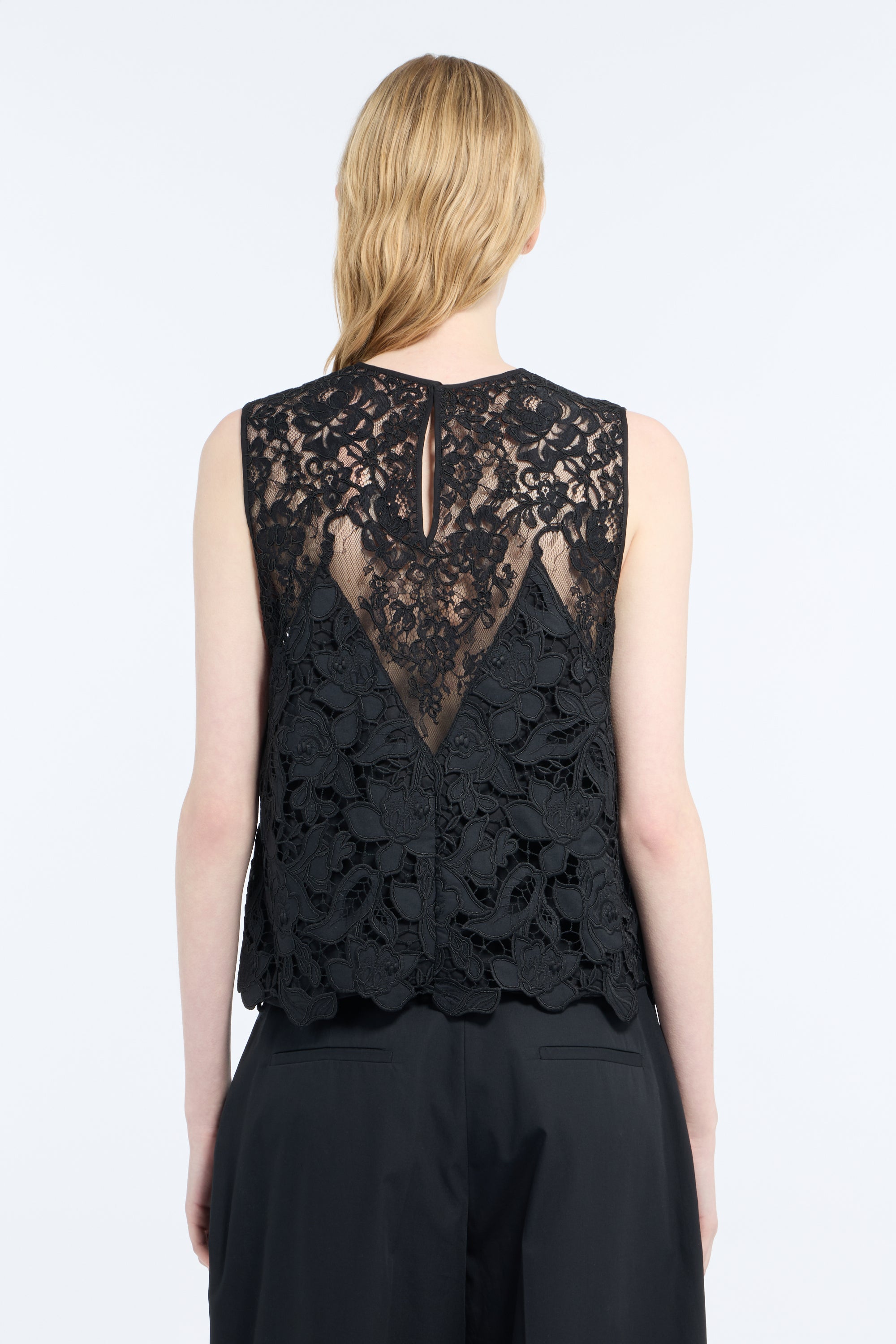 Women tops and shirts
