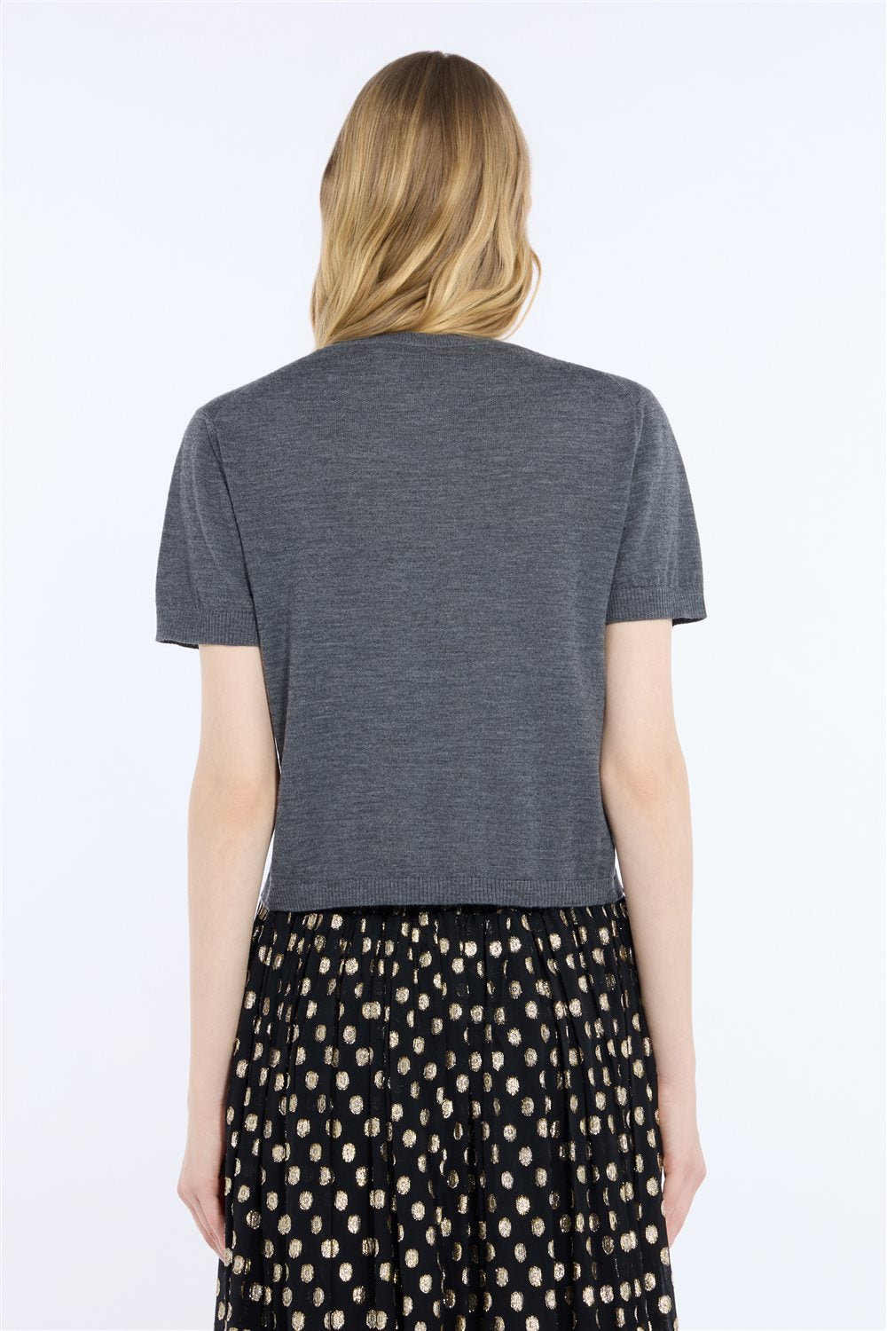 Maglia girocollo in lana con maniche corte