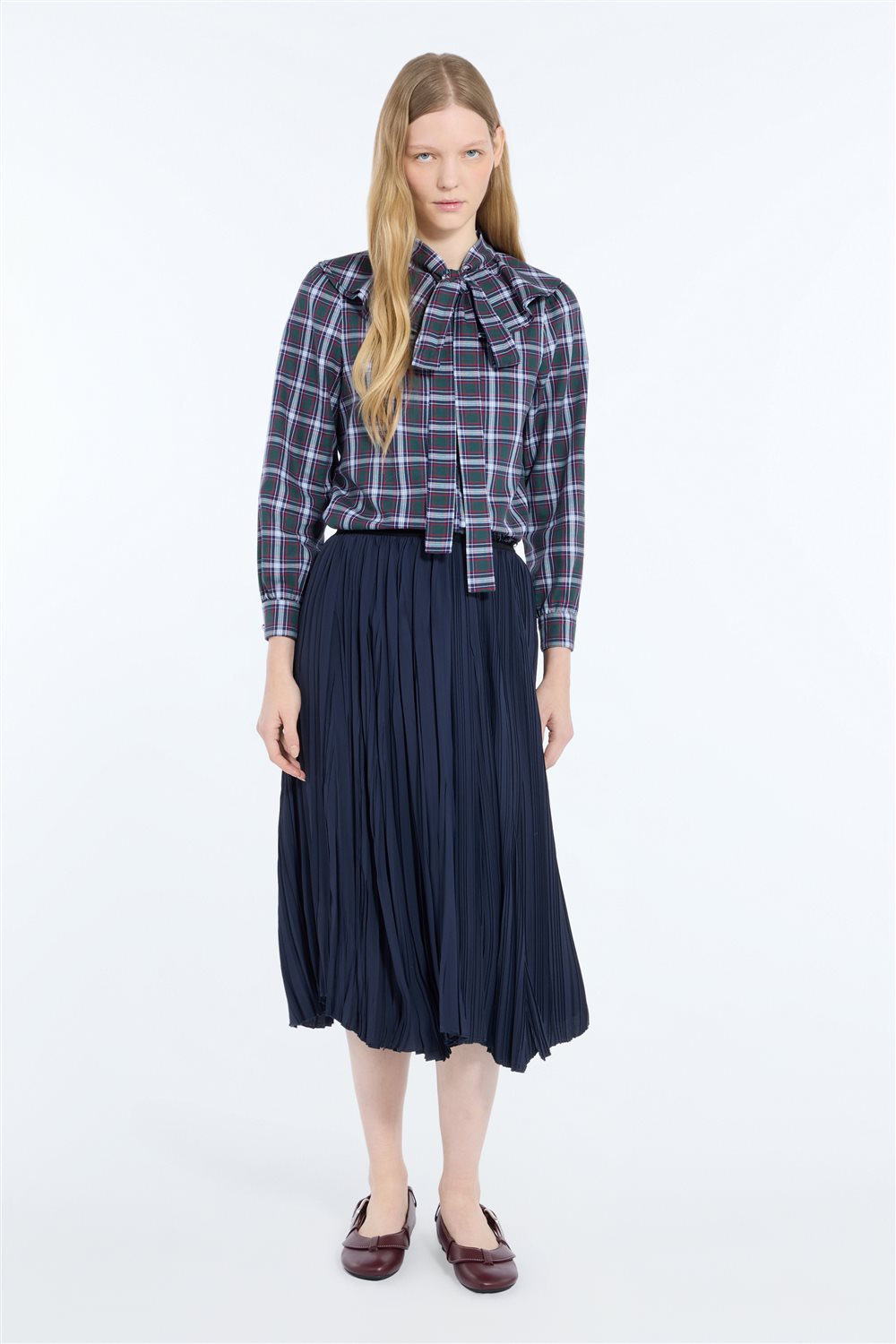 Pleated fabric skirt
